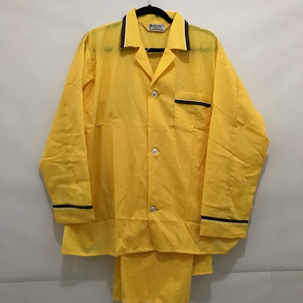 Vintage McKENZIE Imperial Men’s Pajamas Yellow Size C Large Permanent Press